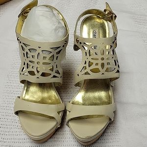 Cream leather wedge charles david sz 7.5
